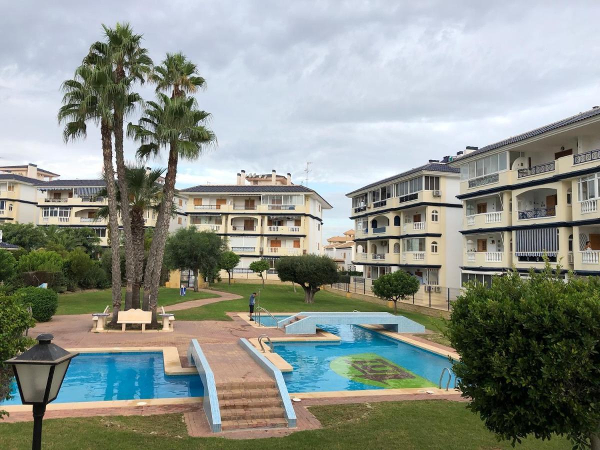 Martas Apartment Ла-Мата Экстерьер фото
