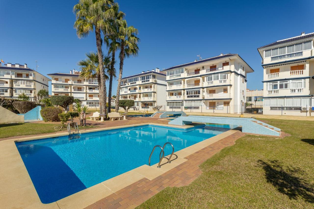 Martas Apartment Ла-Мата Экстерьер фото